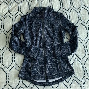 Lululemon zip up jacket- Sz 4